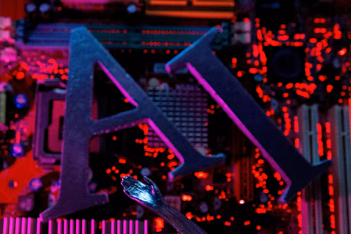 O‘zbekistonda xorijiy sarmoyadorlarni jalb qilish uchun sun’iy intellekt uchun soliqsiz zona tashkil etiladi